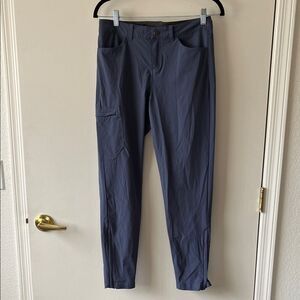 Patagonia Women’s Pants Size 4 Gently used Blue